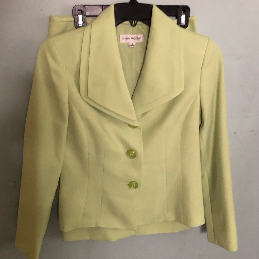 Evan-Picone skirt suit